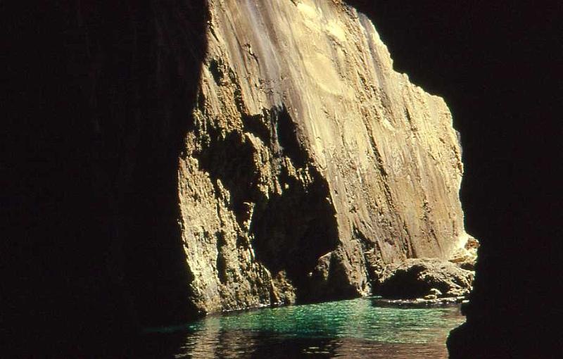 77-Paxos,23 agosto 2000.jpg